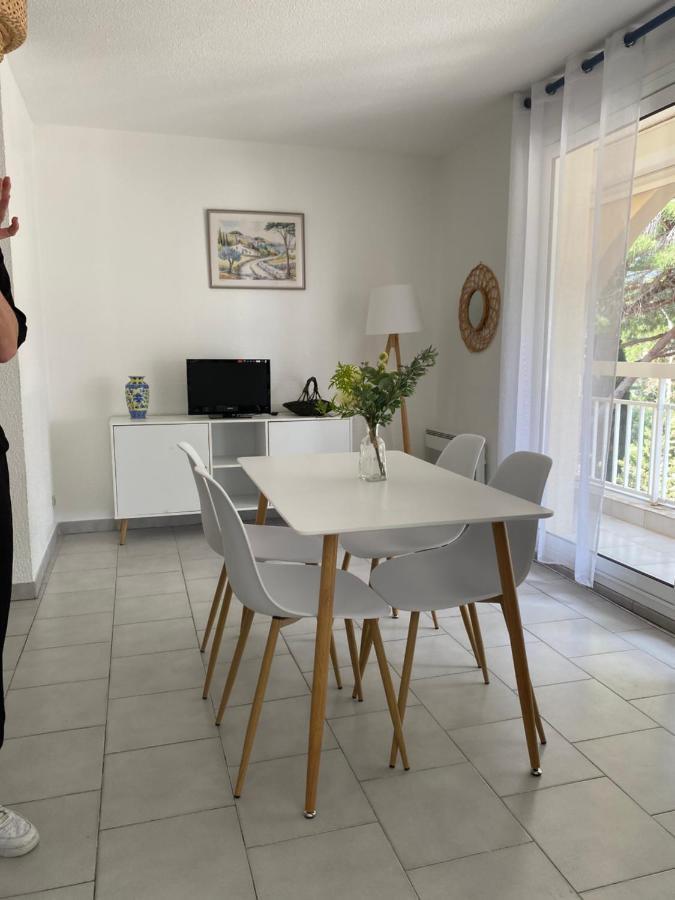 Superbe Appartement Cosy Vue Mer Pieds Dans L'Eau Cavalaire-sur-Mer Buitenkant foto